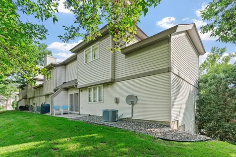 1416 Mcandrews Road E Burnsville MN 55337