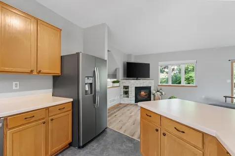 1416 Mcandrews Road E Burnsville MN 55337