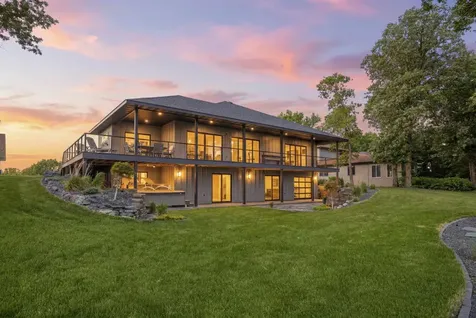 826 Shorewood Drive Detroit Lakes MN 56501