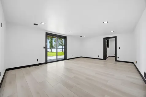 826 Shorewood Drive Detroit Lakes MN 56501