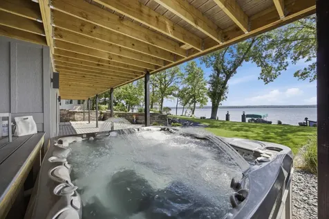 826 Shorewood Drive Detroit Lakes MN 56501