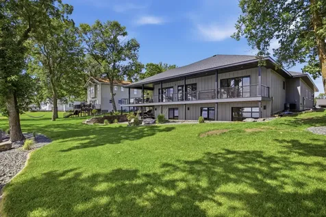 826 Shorewood Drive Detroit Lakes MN 56501