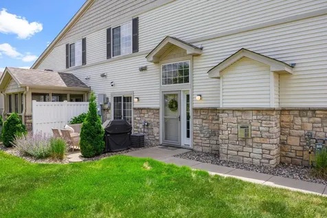 6742 Pine Crest Trail S Cottage Grove MN 55016