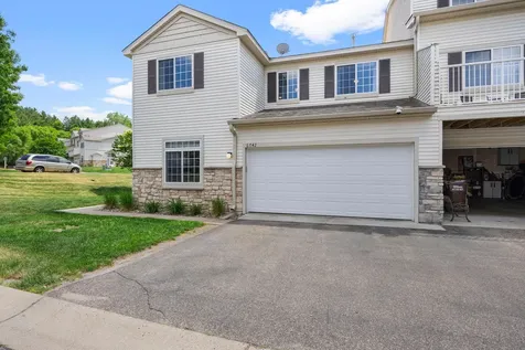 6742 Pine Crest Trail S Cottage Grove MN 55016