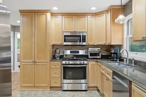 14901 Williston Lane Minnetonka MN 55345