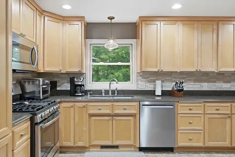 14901 Williston Lane Minnetonka MN 55345