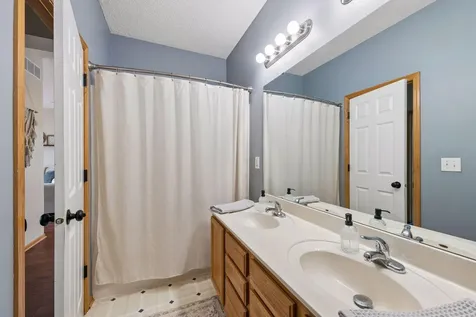 2229 Grimm Road Chaska MN 55318