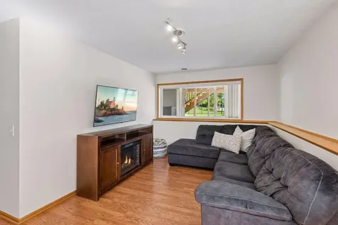 2229 Grimm Road Chaska MN 55318