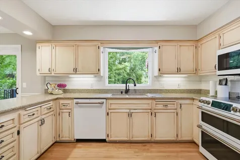 1308 Summit Oaks Drive Burnsville MN 55337