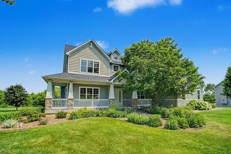 646 Tribute Parkway River Falls WI 54022