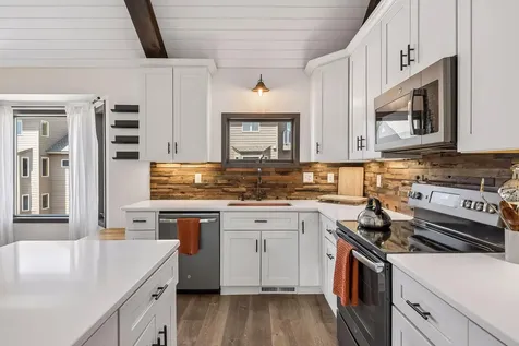 2831 Kenwood Isles Drive Minneapolis MN 55408