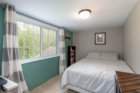 1215 Woodland Avenue Mankato MN 56001