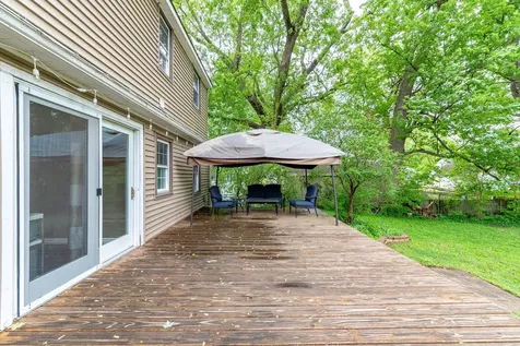 1215 Woodland Avenue Mankato MN 56001