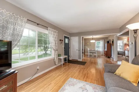 1215 Woodland Avenue Mankato MN 56001