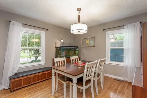 1215 Woodland Avenue Mankato MN 56001