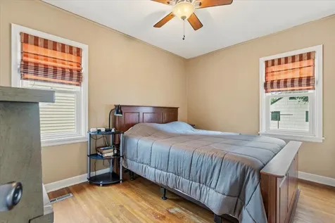 637 7th Avenue S South Saint Paul MN 55075