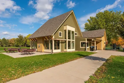 3260 Snelling Avenue N Arden Hills MN 55112