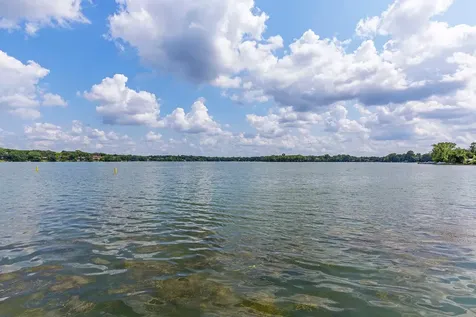 3260 Snelling Avenue N Arden Hills MN 55112