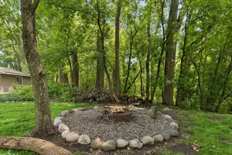 3260 Snelling Avenue N Arden Hills MN 55112