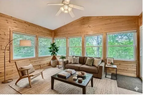3260 Snelling Avenue N Arden Hills MN 55112