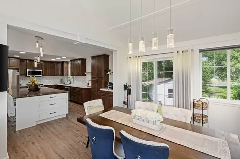 7712 N College Park Drive Brooklyn Park MN 55445