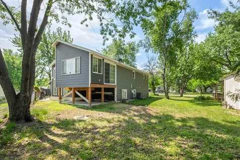 7712 N College Park Drive Brooklyn Park MN 55445