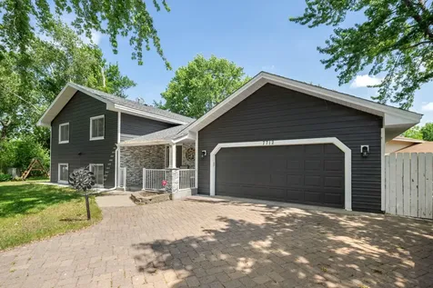 7712 N College Park Drive Brooklyn Park MN 55445