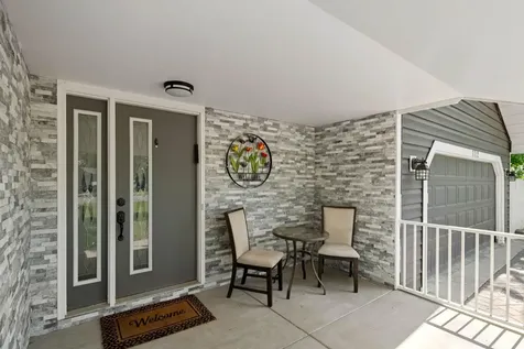 7712 N College Park Drive Brooklyn Park MN 55445