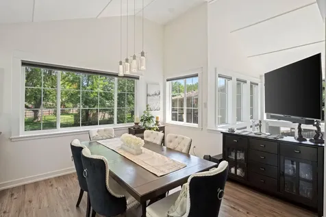 7712 N College Park Drive Brooklyn Park MN 55445
