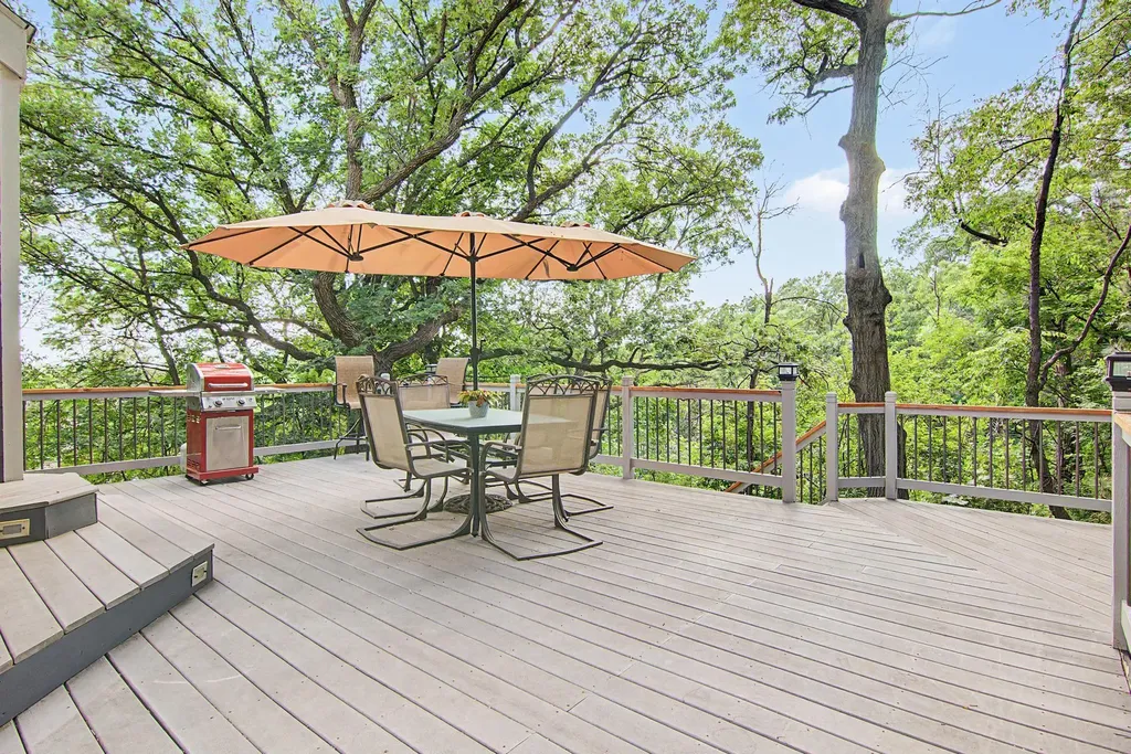 15120 Chestnut Circle Burnsville MN 55306