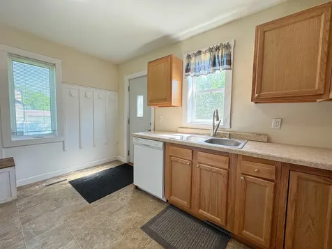421 Bowling Avenue Detroit Lakes MN 56501