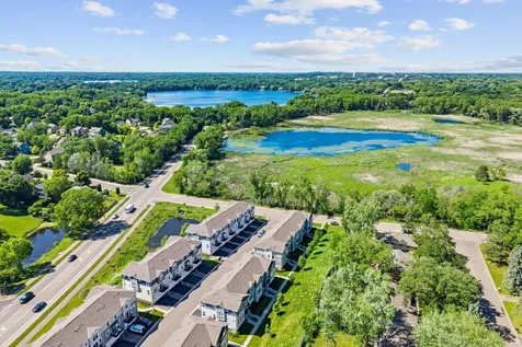 2857 Lexington Place N Roseville MN 55113