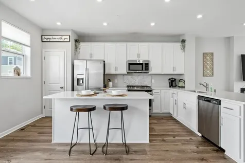 2857 Lexington Place N Roseville MN 55113