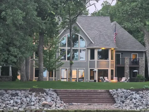 2817 Government Point Road NE Alexandria MN 56308