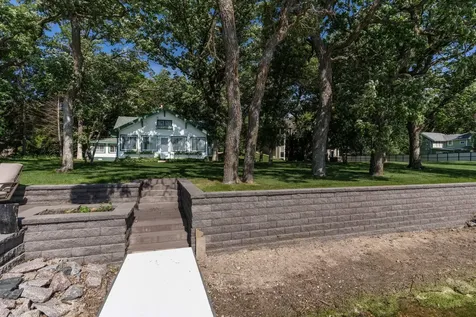 2817 Government Point Road NE Alexandria MN 56308