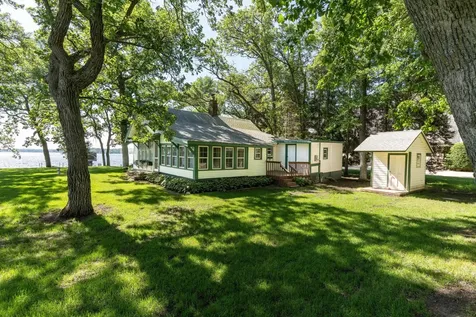 2817 Government Point Road NE Alexandria MN 56308