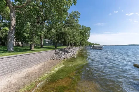 2817 Government Point Road NE Alexandria MN 56308