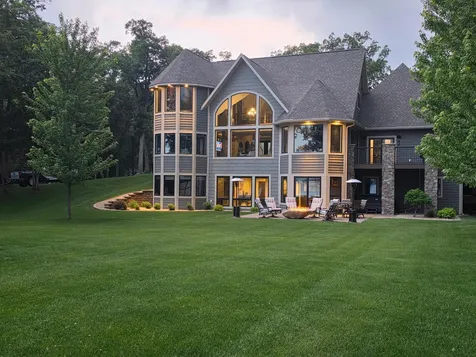 2817 Government Point Road NE Alexandria MN 56308