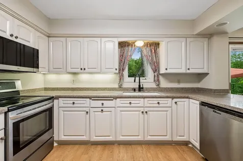 7840 W 100th Street Bloomington MN 55438