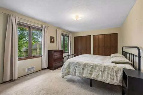 7840 W 100th Street Bloomington MN 55438