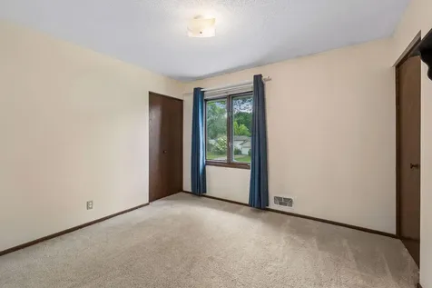 7840 W 100th Street Bloomington MN 55438