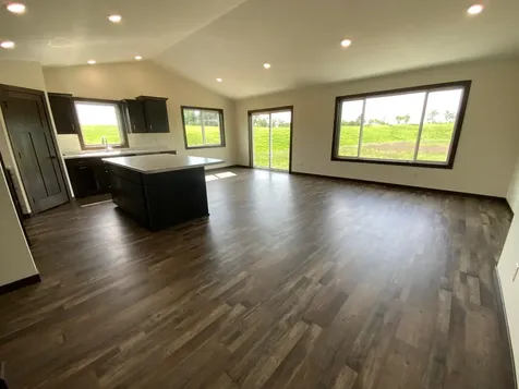 7 Cottonwood Lake Boulevard Windom MN 56101