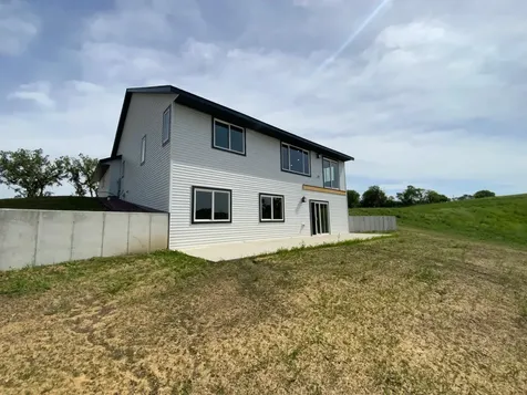 7 Cottonwood Lake Boulevard Windom MN 56101