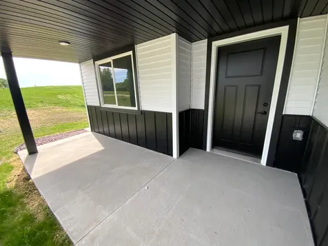 7 Cottonwood Lake Boulevard Windom MN 56101