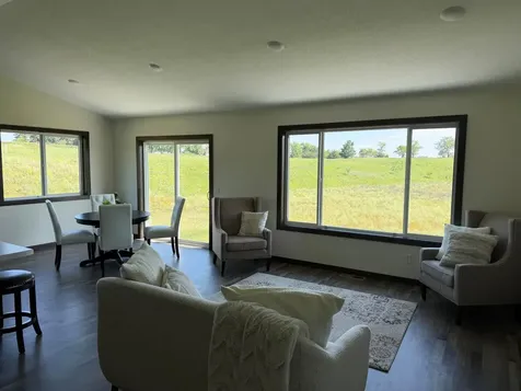 7 Cottonwood Lake Boulevard Windom MN 56101