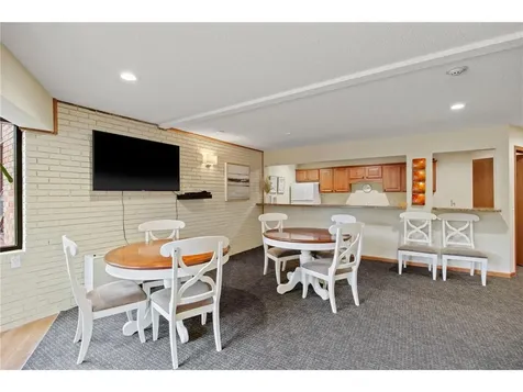 10113 34th Street W Minnetonka MN 55305