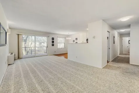 10113 34th Street W Minnetonka MN 55305