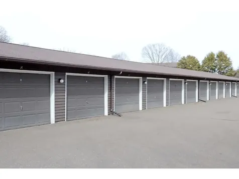 10113 34th Street W Minnetonka MN 55305