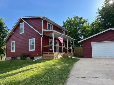 101 Parker Lane Redwood Falls MN 56283