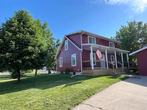 101 Parker Lane Redwood Falls MN 56283